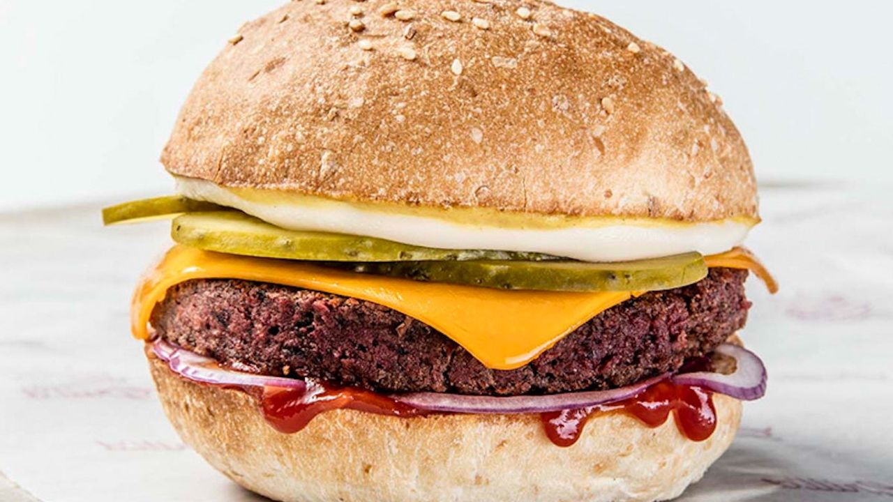 Vegan Cheeseburger 2.0 (2400 kJ)