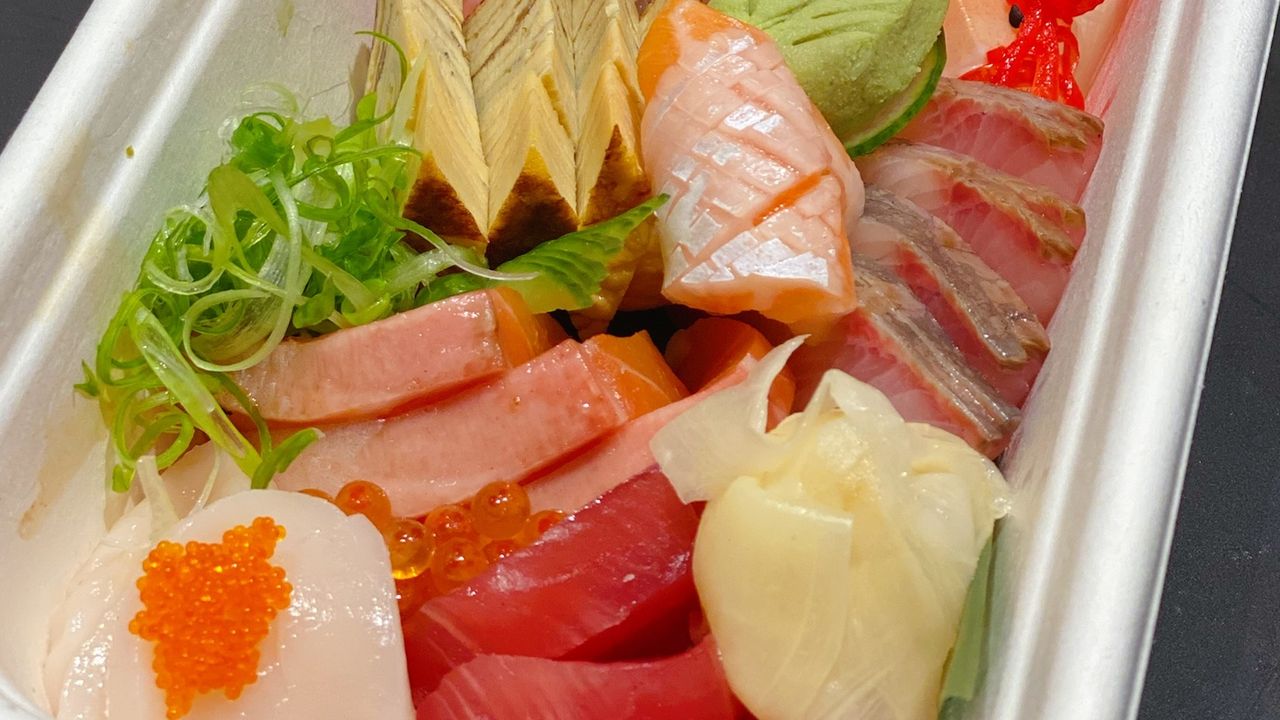 Sashimi Platter (15 pcs / 21 pcs)