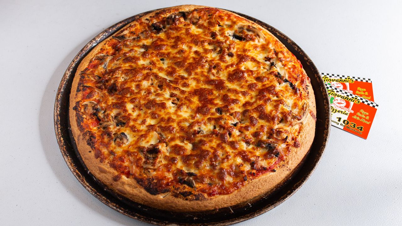 Chicken and Mushroom - Traditional Pizza