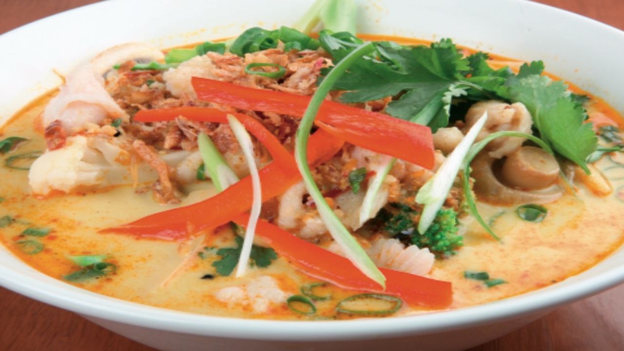 25. Chicken Laksa