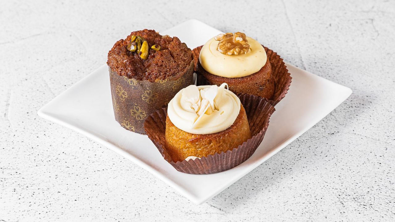 Lemon Pistachio Cake