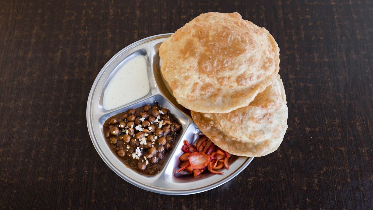 Special Cholley Bhature