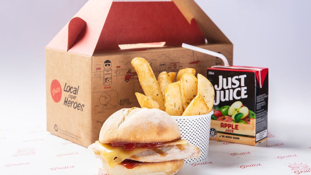 Chicken Mini Me Pack with Juice (1890 kJ)