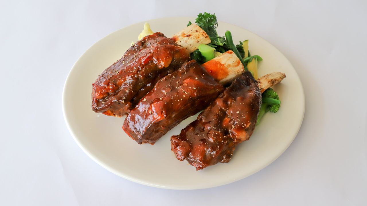 Beef Ribs with Homemade Smoky BBQ Sauce