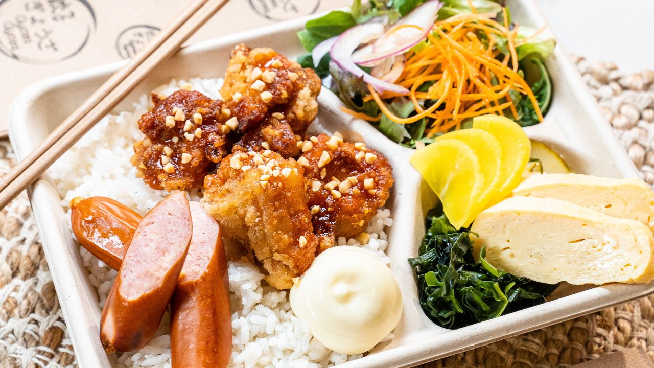 Fried Chicken with Cheese Sausage Bento