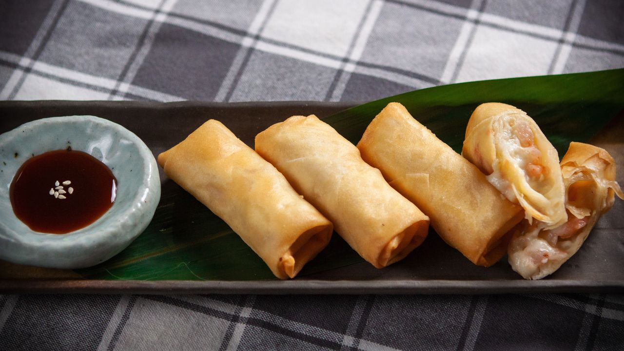 Prwan Cream spring roll