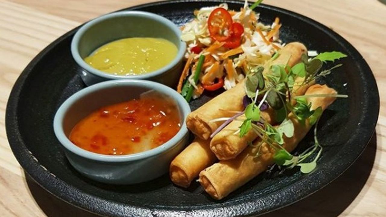 Prawn Spring Rolls (4 Pieces)