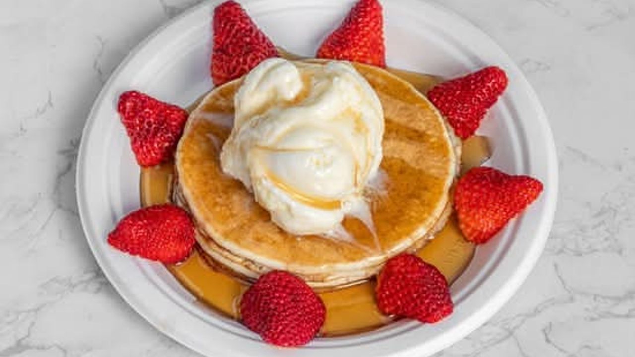 Pancakes with Fruit
