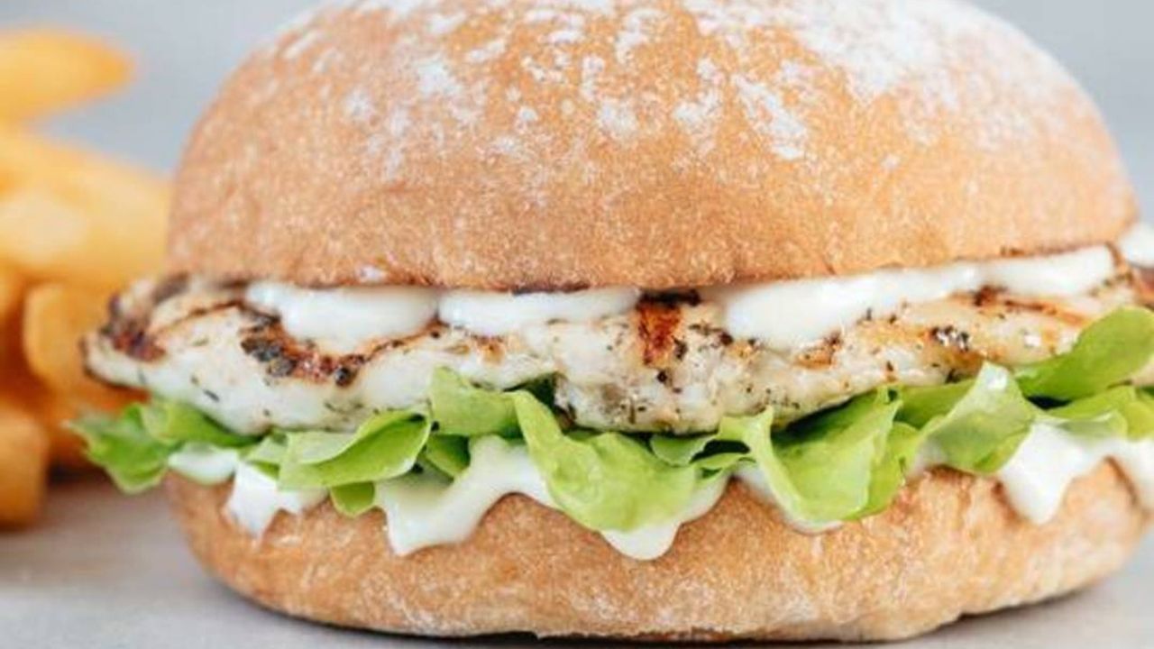 Chicken Burger With Chips