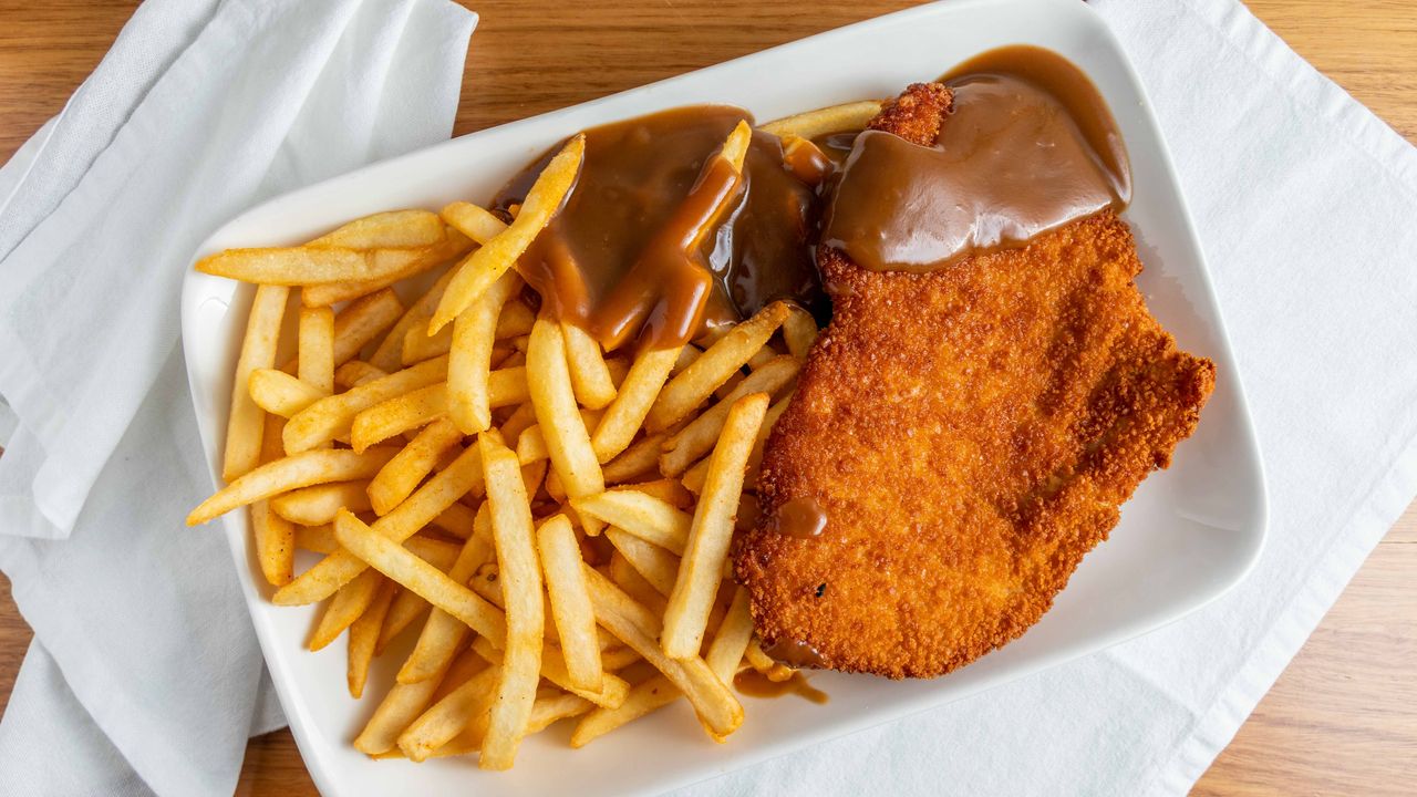 Schnitzel Chips & Gravy