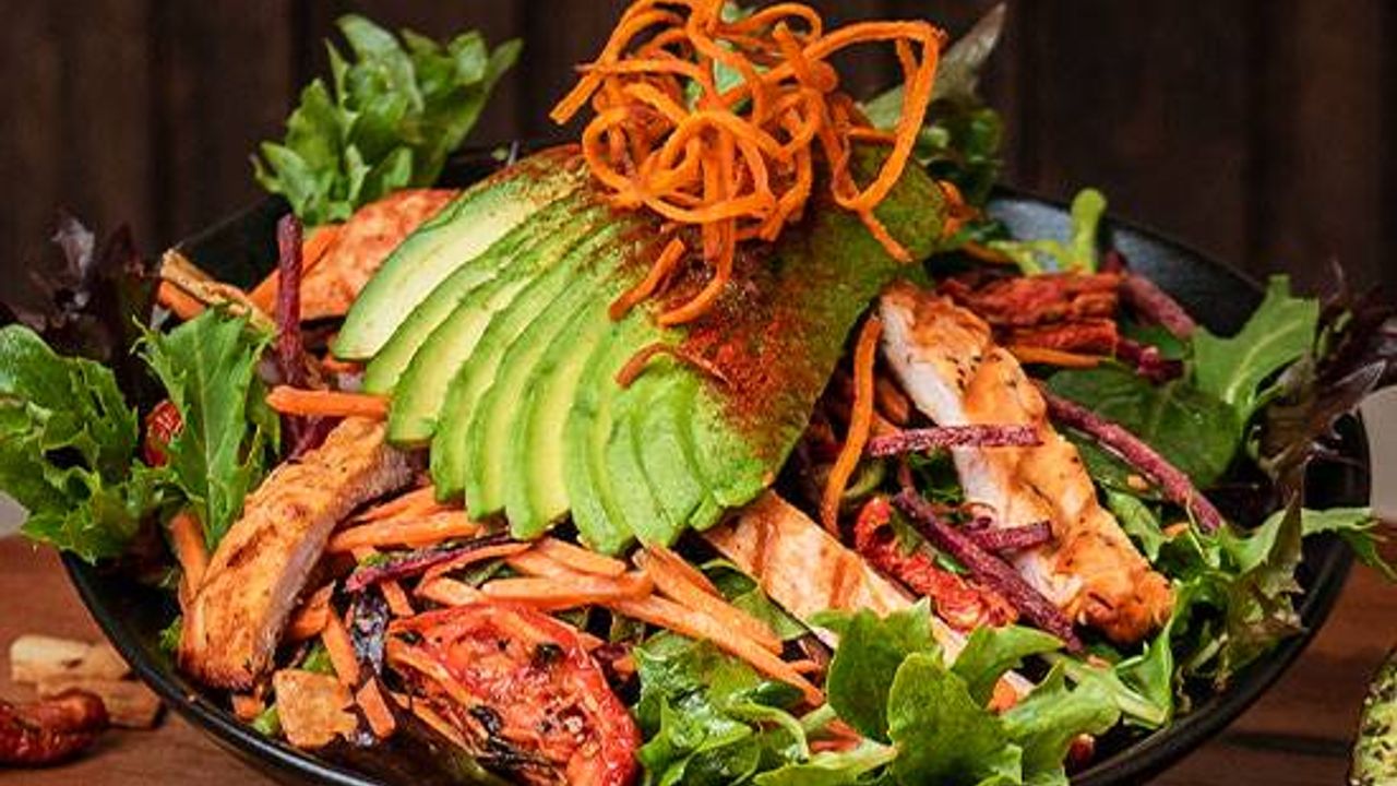 Grilled Chicken Avocado Salad