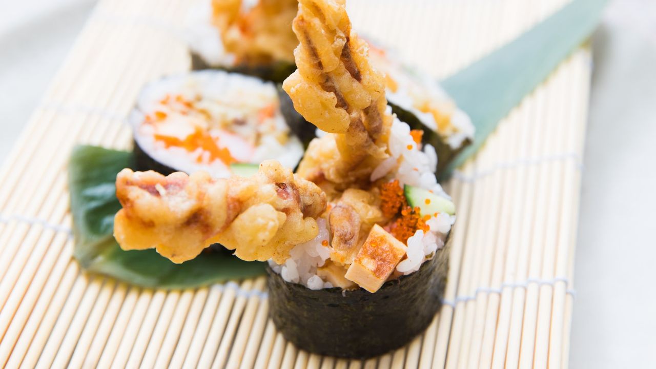 Soft Shell Crab Sushi (4pcs)