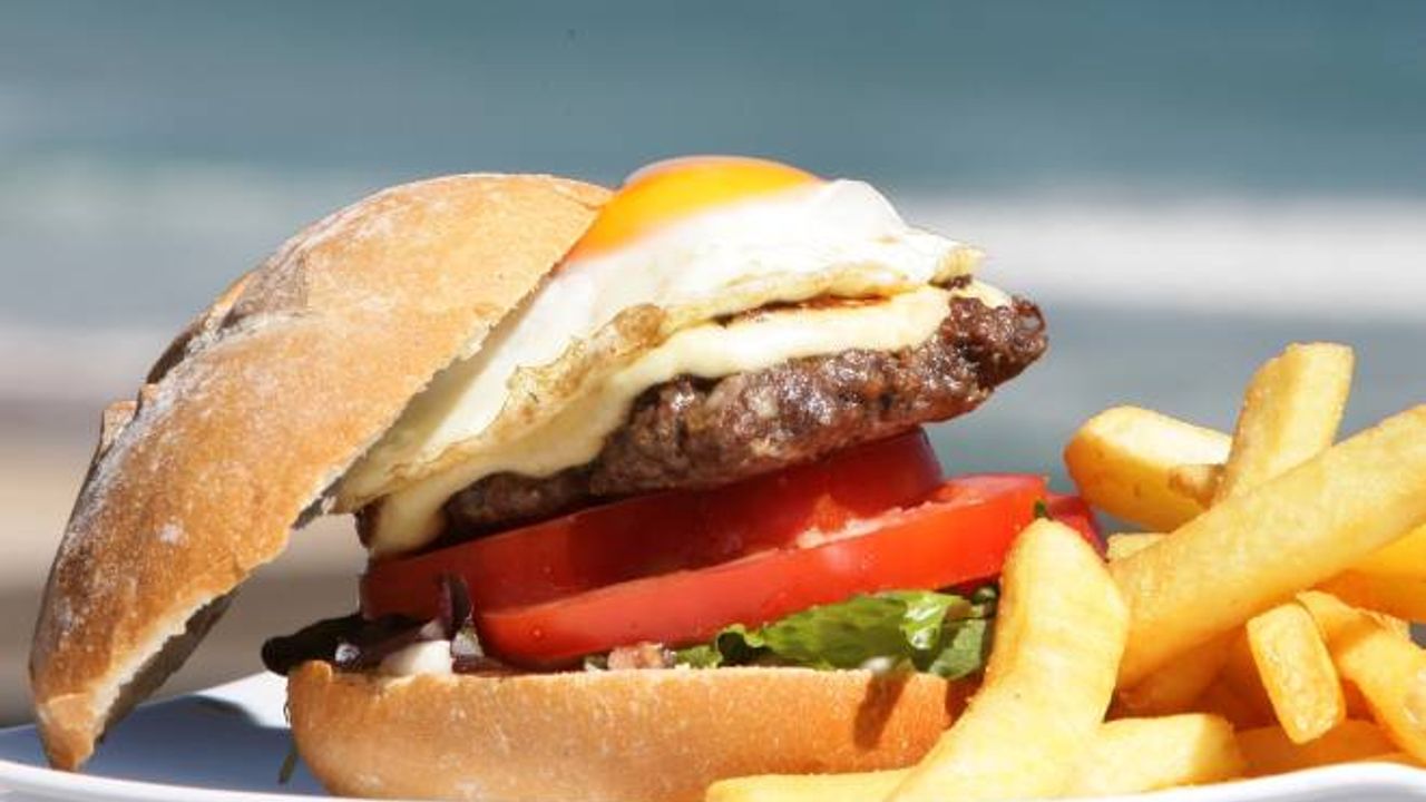Black and White Burger