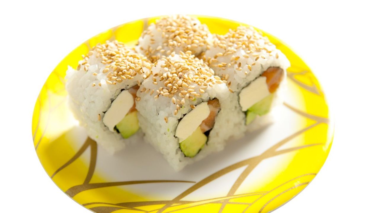 Salmon, Cream Cheese And Avocado Roll