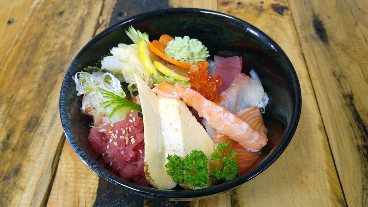 71. Murasaki Chirashi