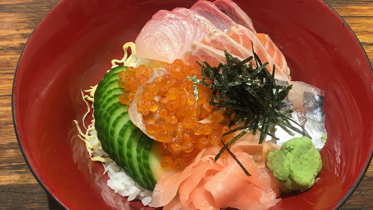 Seafood Donburi (Kaisen-don)