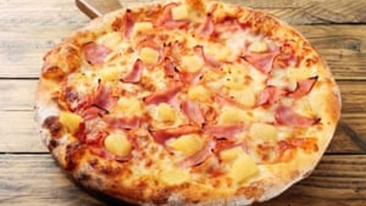 Hawaiian Pizza