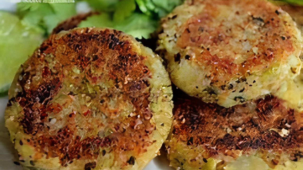 1. Aloo Ki Tikki