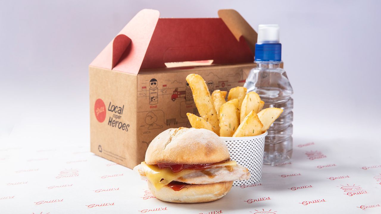 Chicken Mini Me Pack with Water (1890 kJ)