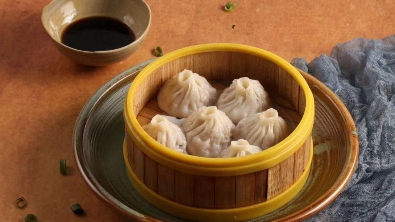 Xiao Long Bao (6 Pieces)