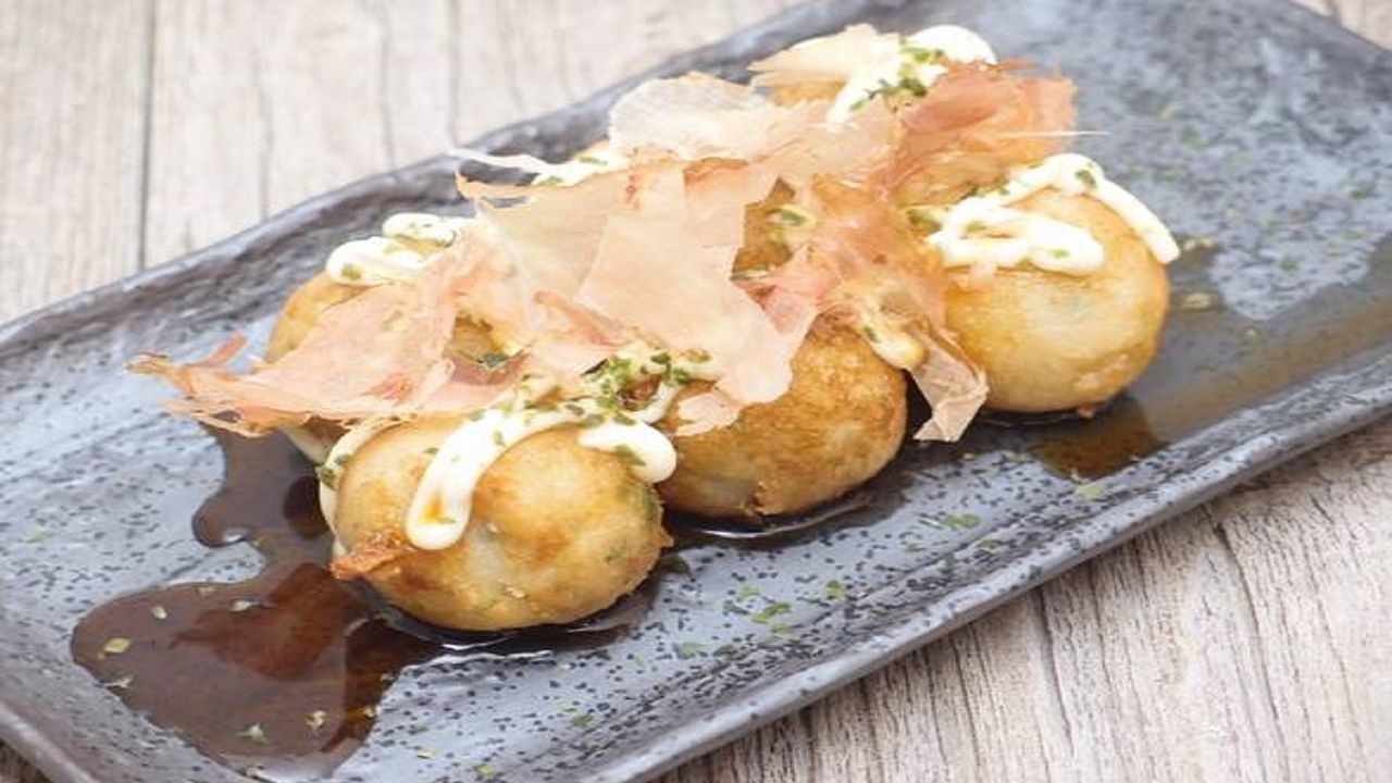 Takoyaki (6 Pieces)