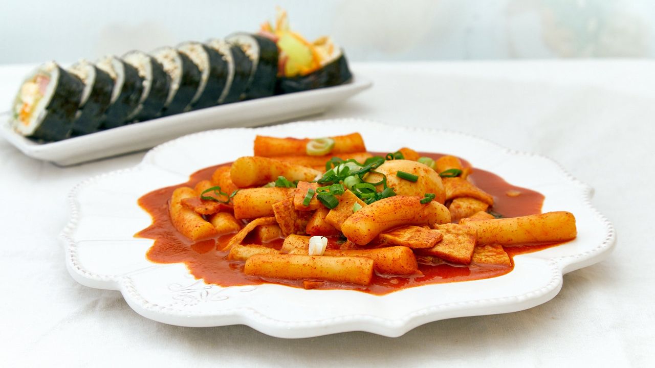 Tteokbokki and Kimbap Set
