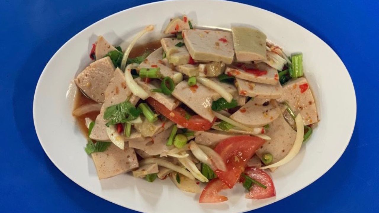 Pork loaf salad ยำหมูยอ