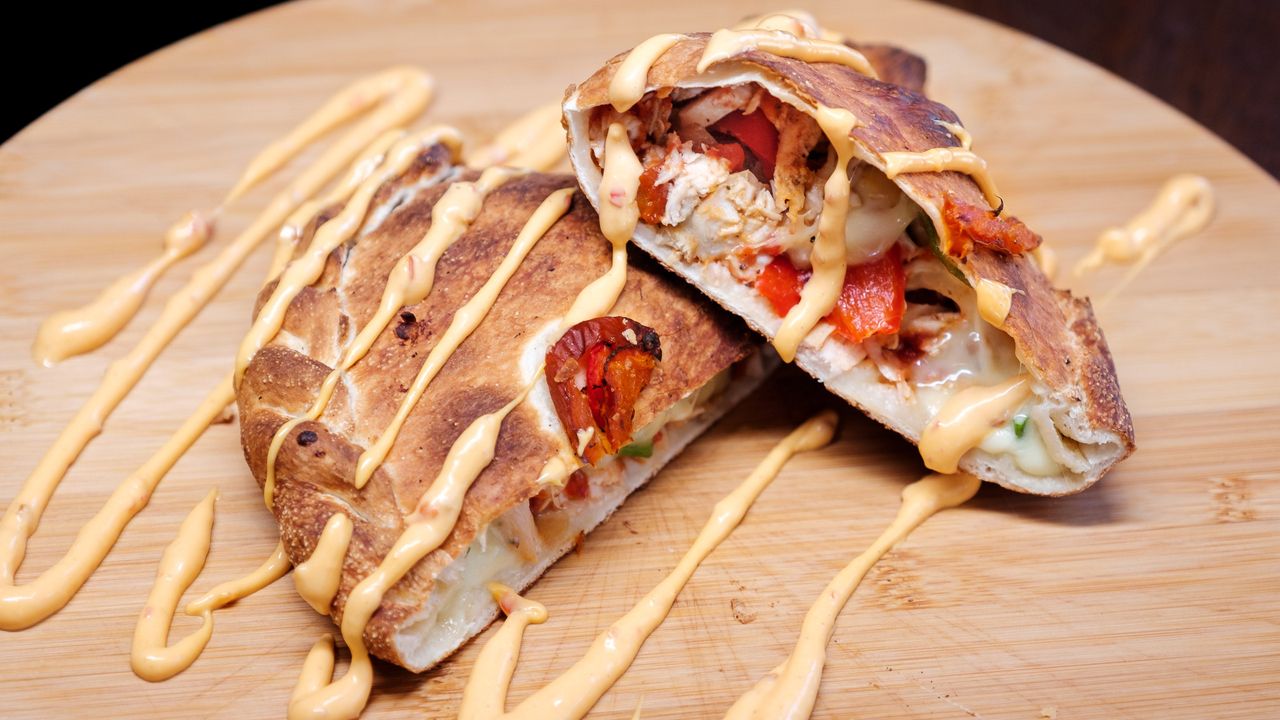 Peri Peri Calzone