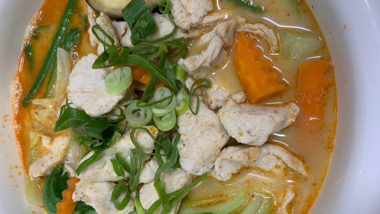 140. Chicken Curry Laska