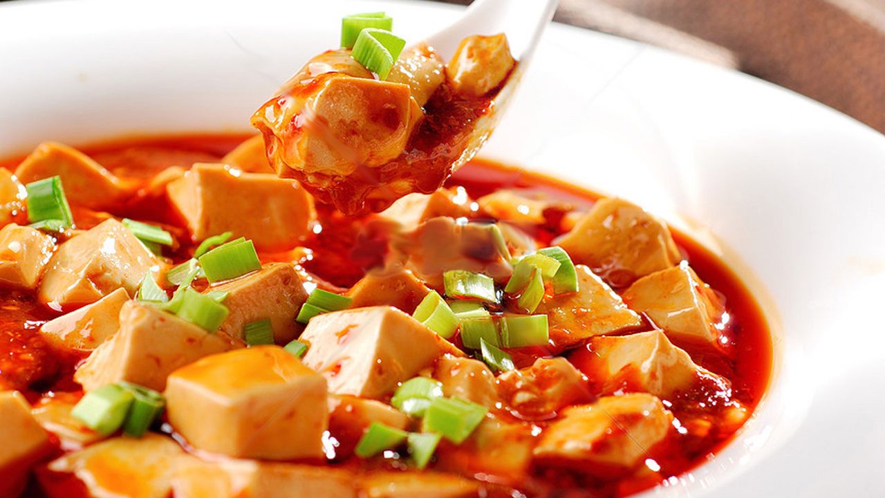 Minced Meat & Bean Curd with Chilli Sauce