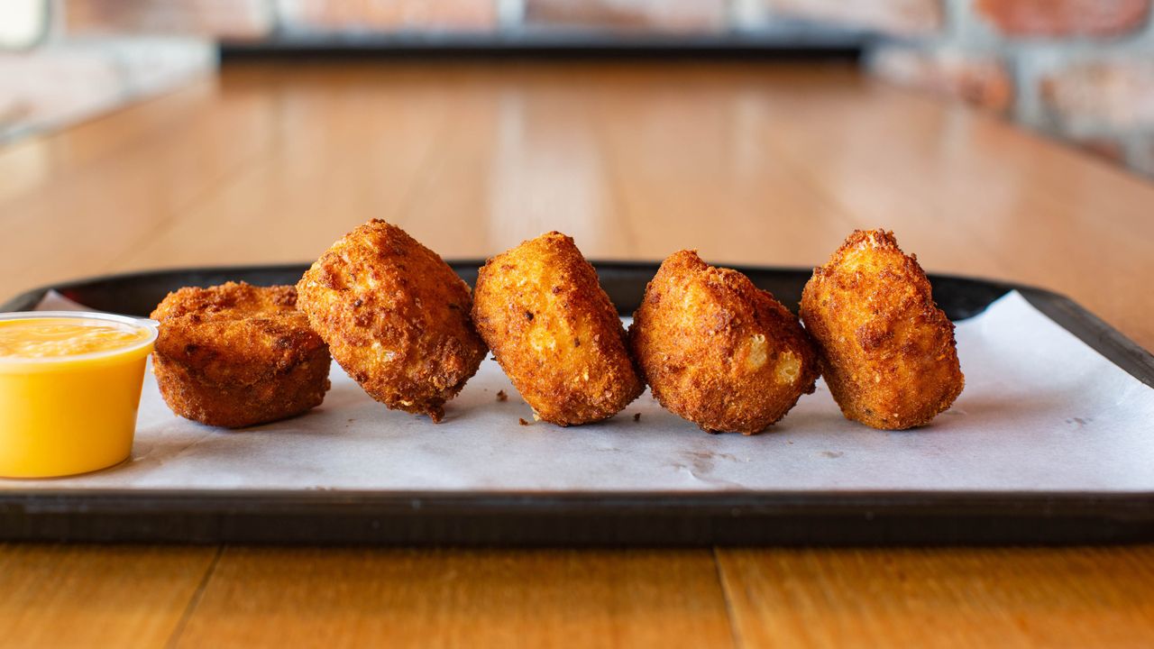 Macaroni and Cheese Balls
