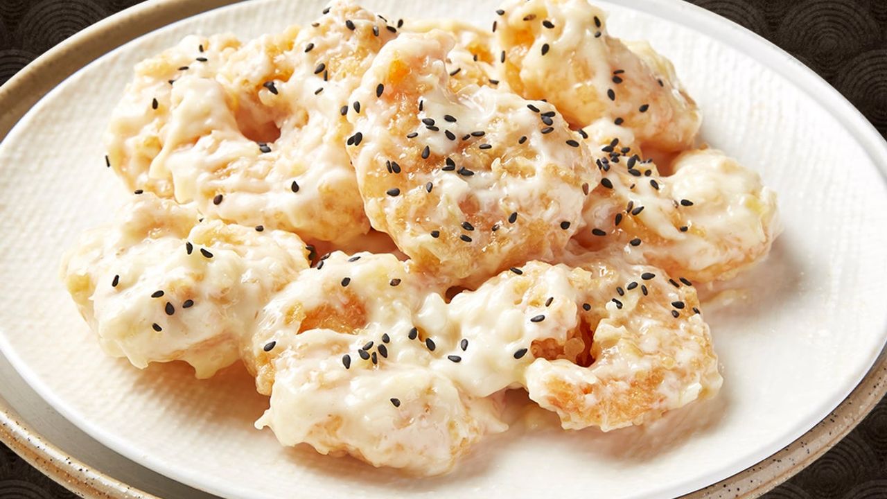 Crisp-Fried Prawns with Mayonnaise and Pineapple