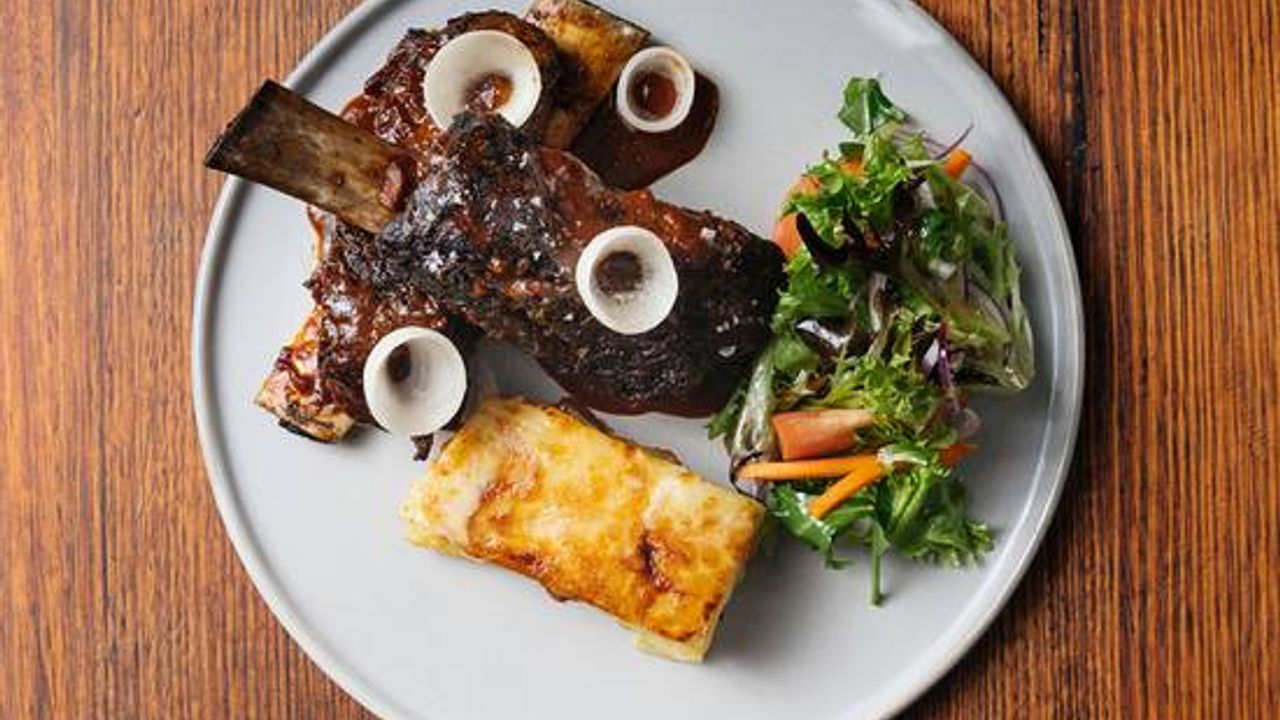 Bourbon Bbq Glazed Beef Ribs