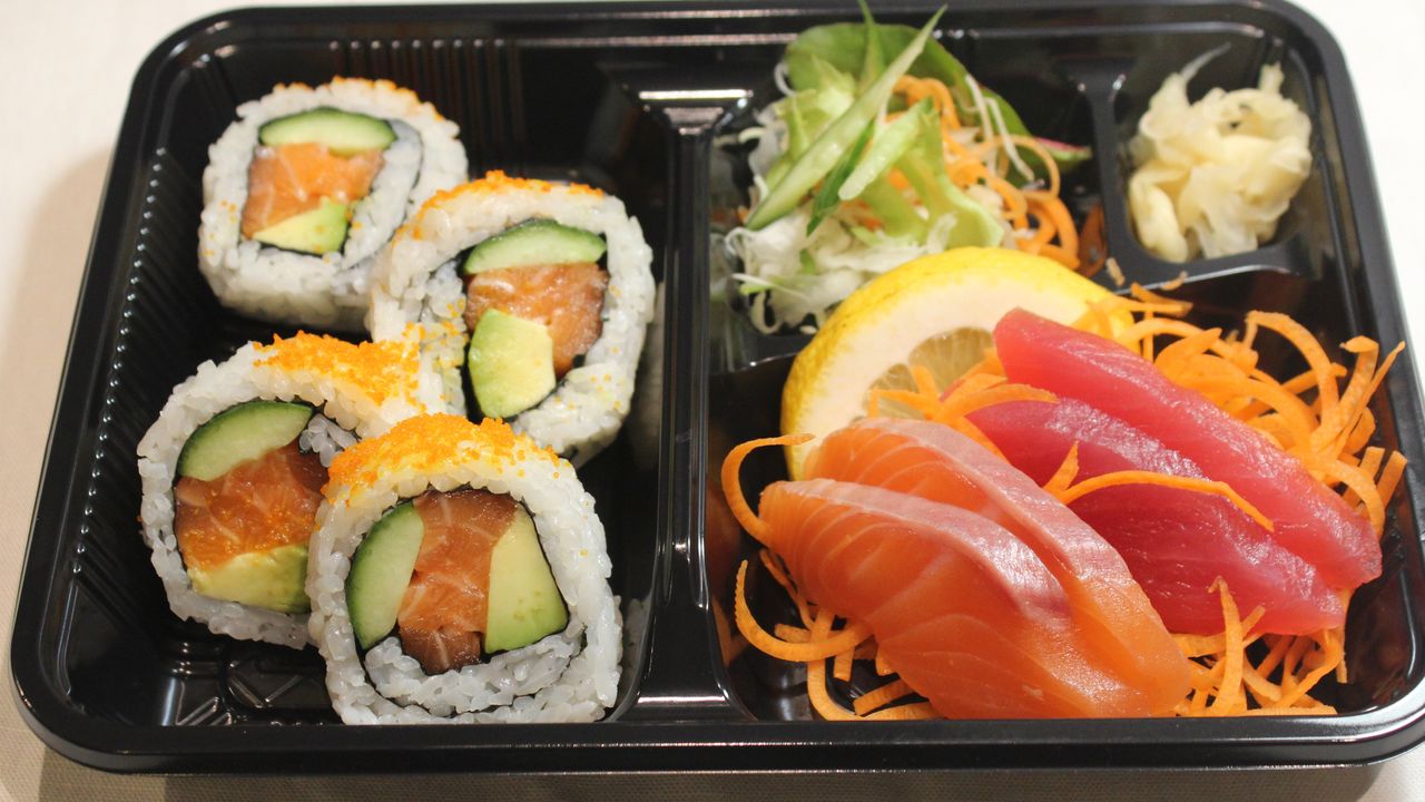Sashimi + Rolls Bento