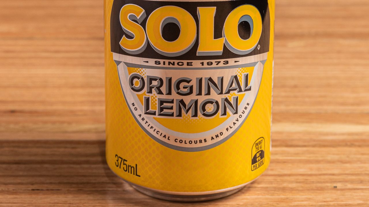 Can of Solo (Lemon) (375ml.)