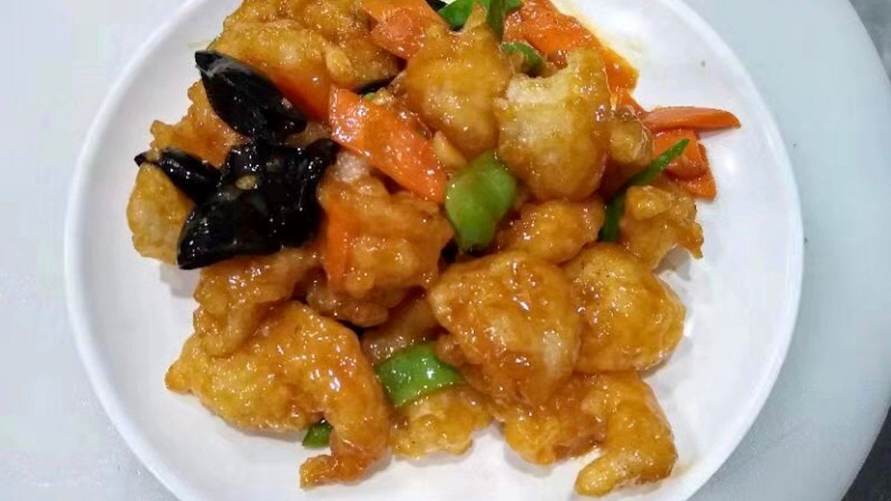 Stir Fried Prawn Ball in Soy Sauce