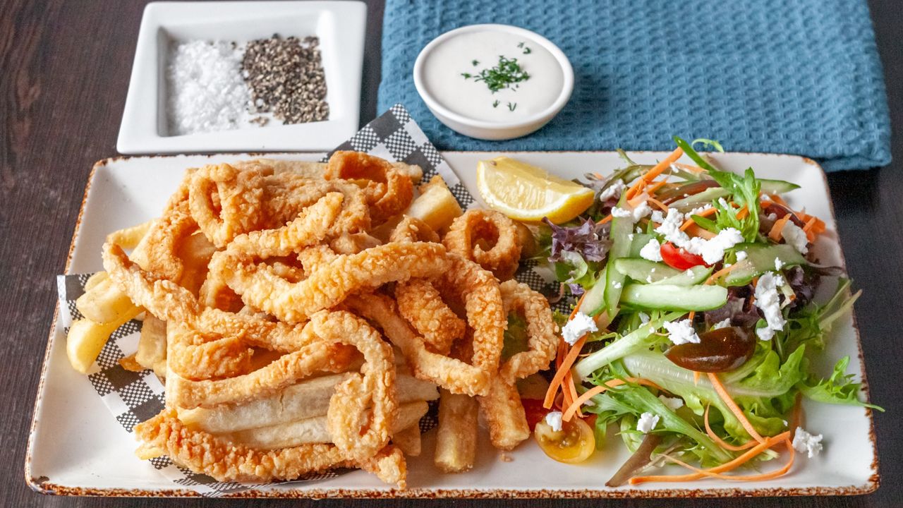 SPICED CALAMARI CHIPS & SALAD