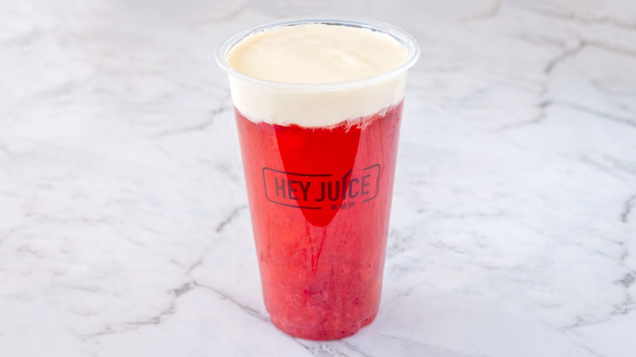 Strawberry Cheese Milk Foam (1254KJ)