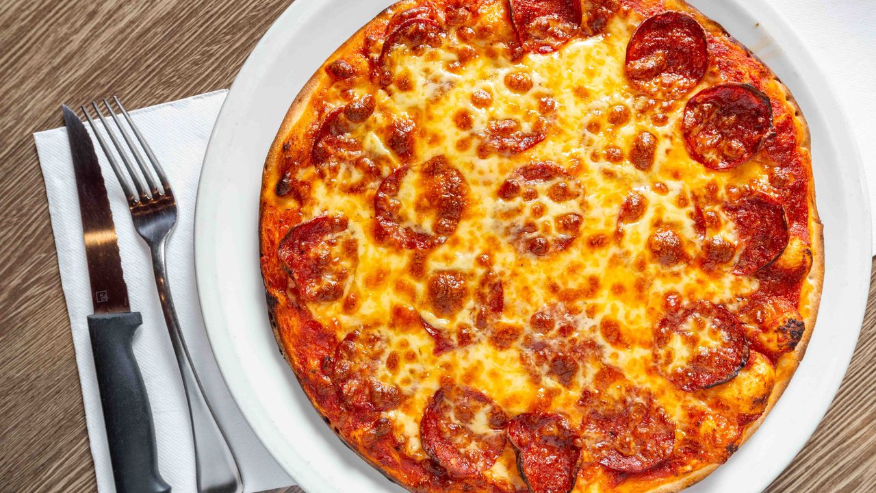 Americana Traditional Pizza