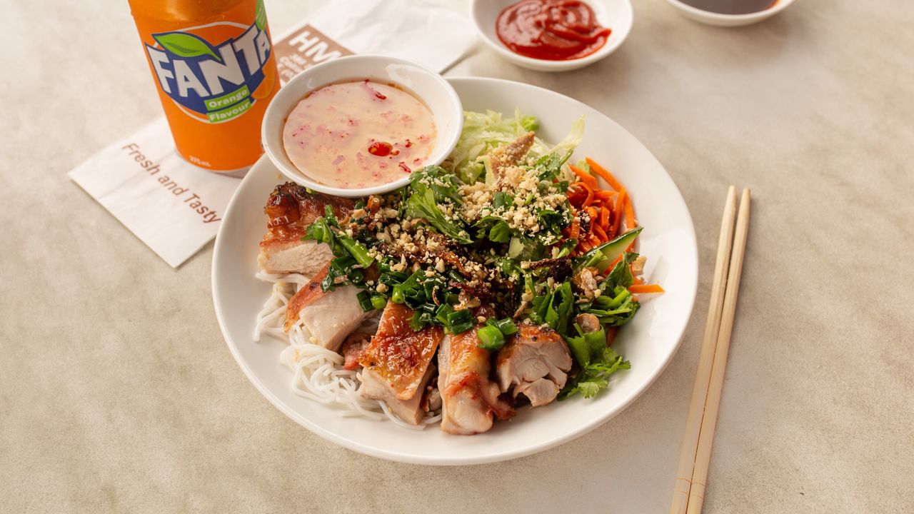 Vermicelli Noodles with Salad & Pork