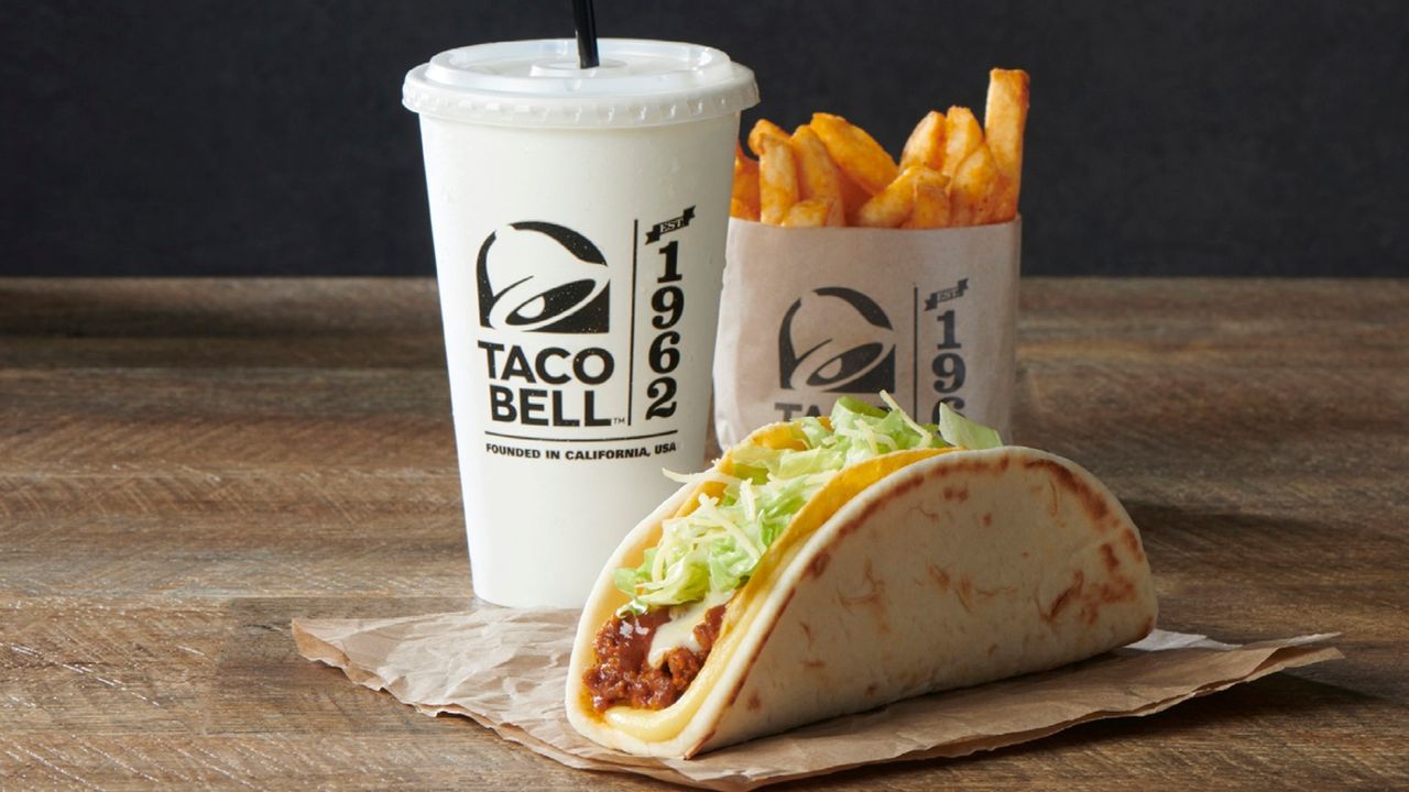 Cheesy Gordita Crunch Regular Meal