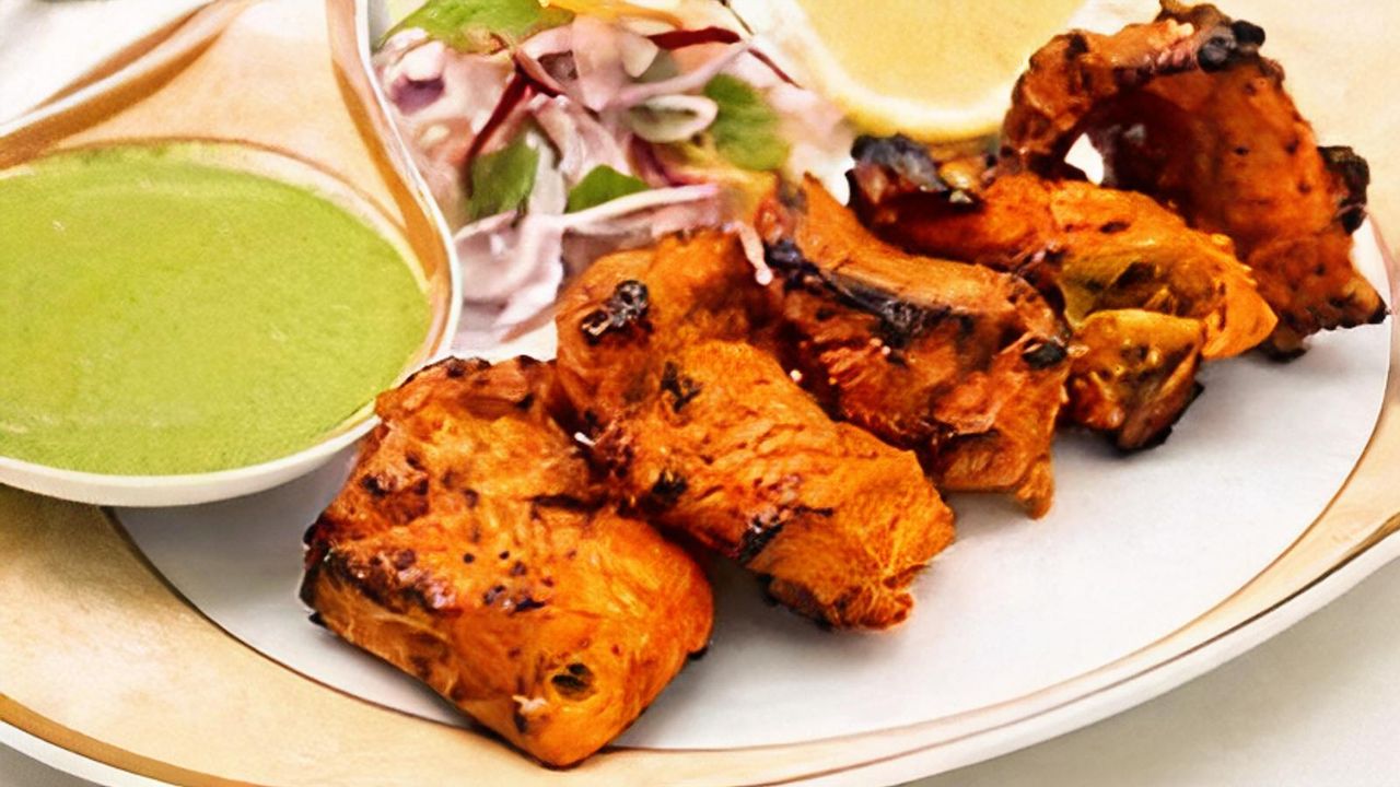 8. Chicken Tikka (3 Pieces)