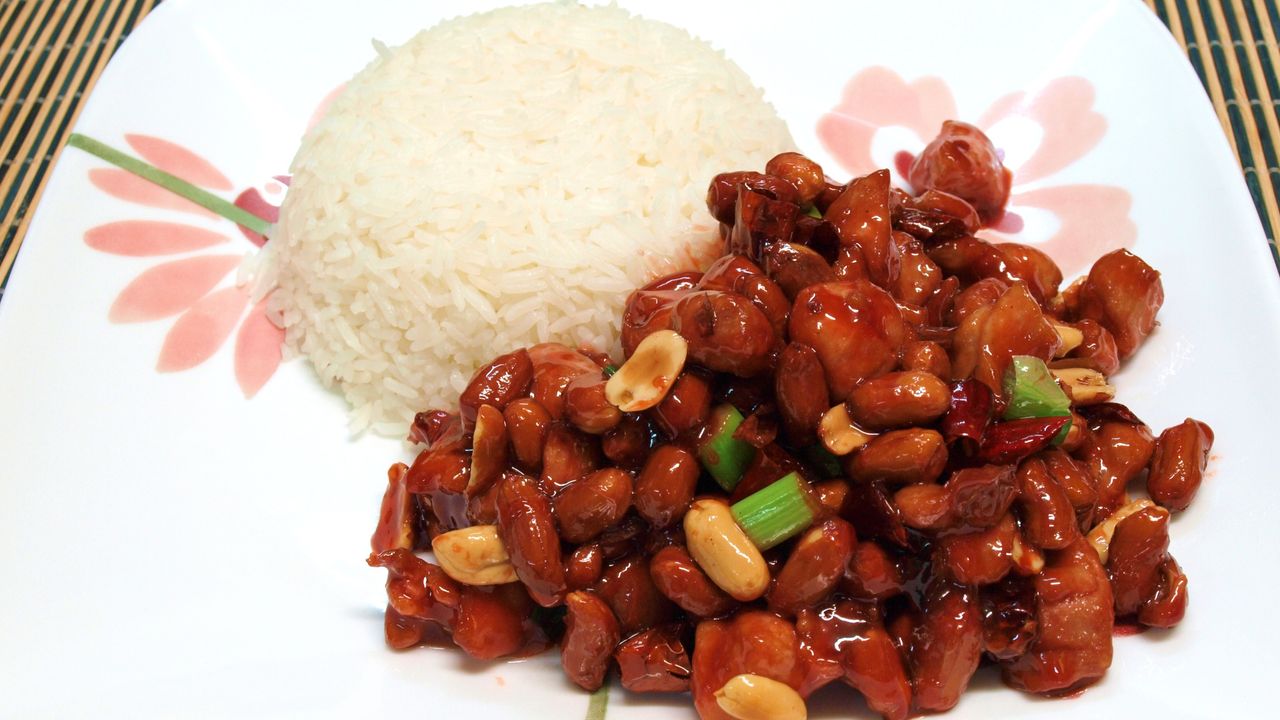 Kung Pao Chicken (with Chili & Peanuts) with Rice