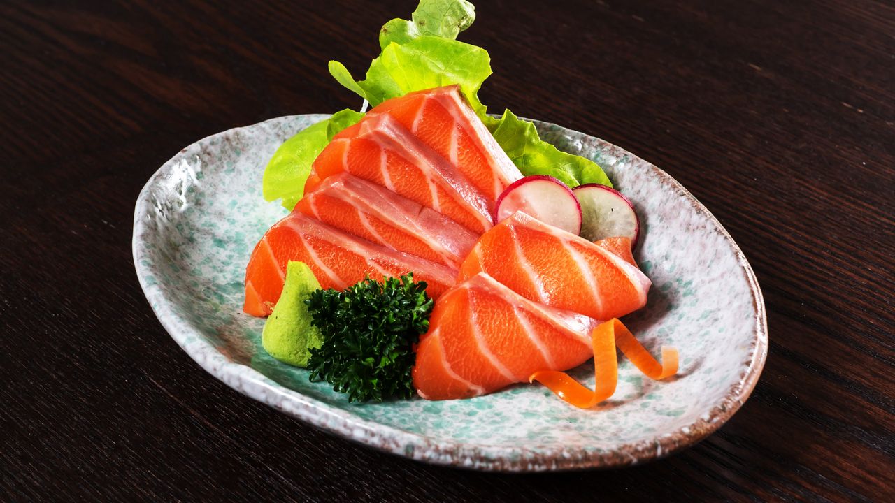 Salmon Sashimi Platter 9 Pieces