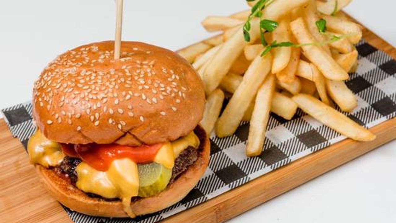 American Cheeseburger