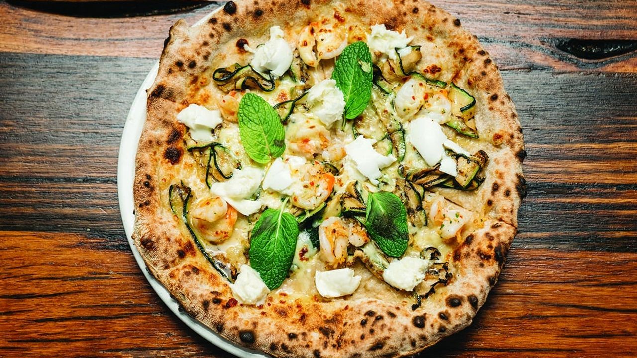 Prawns and Zucchini Pizza