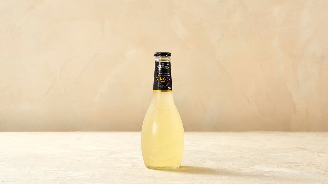 Schweppes Ginger Beer (Regular)
