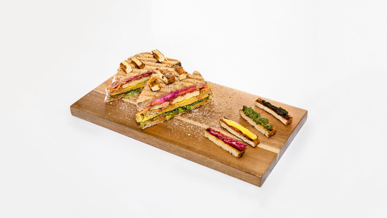 Sizzling Skillet Tofu Sandwich (V)