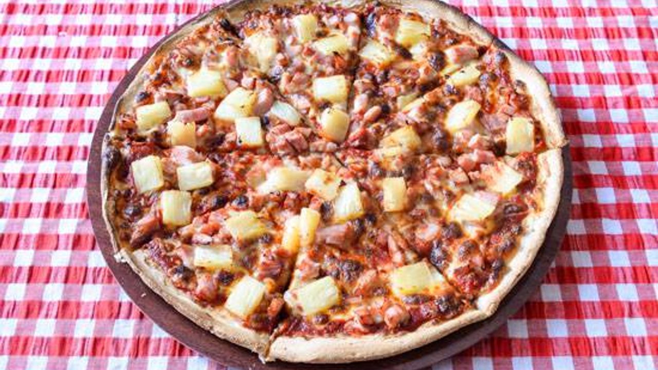 Hawaiian Pizza