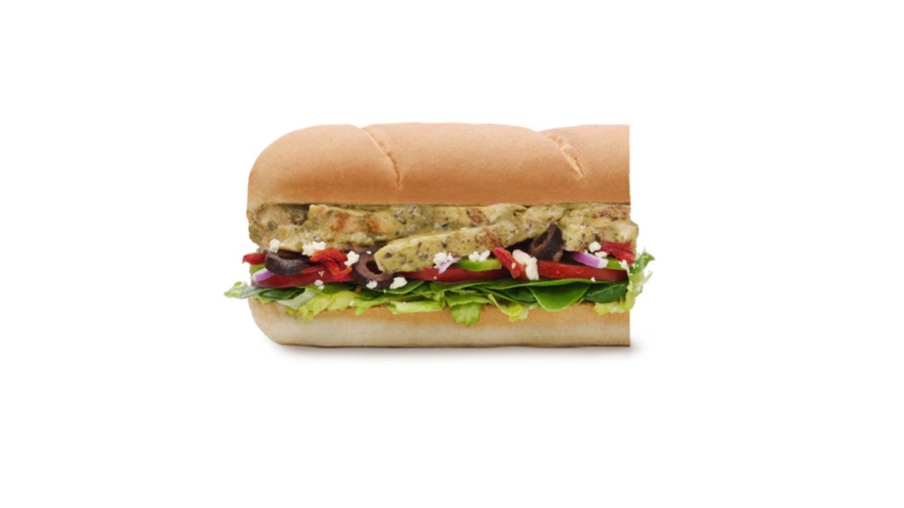 Pesto Chicken Subway Six Inch®